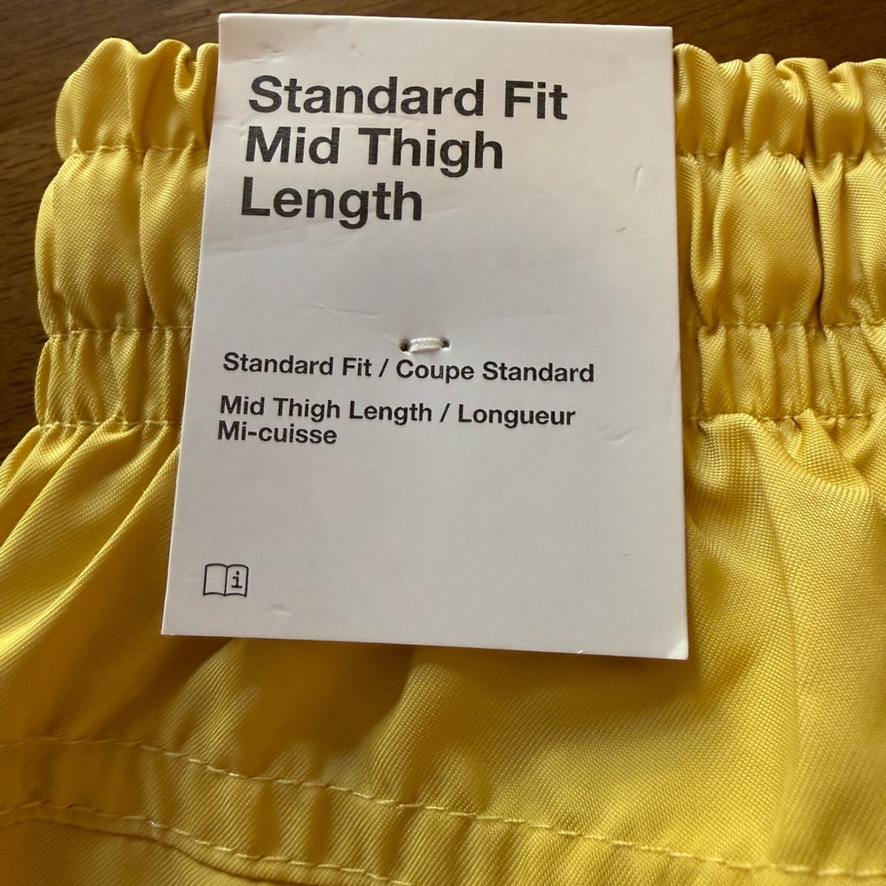 Nike Men’s Yellow Swim Trunks Board Shorts Standard Fit Mid Thigh NEW NWT Small - Picture 8 of 15